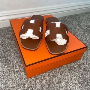 Authentic Hermes Oran sandal
